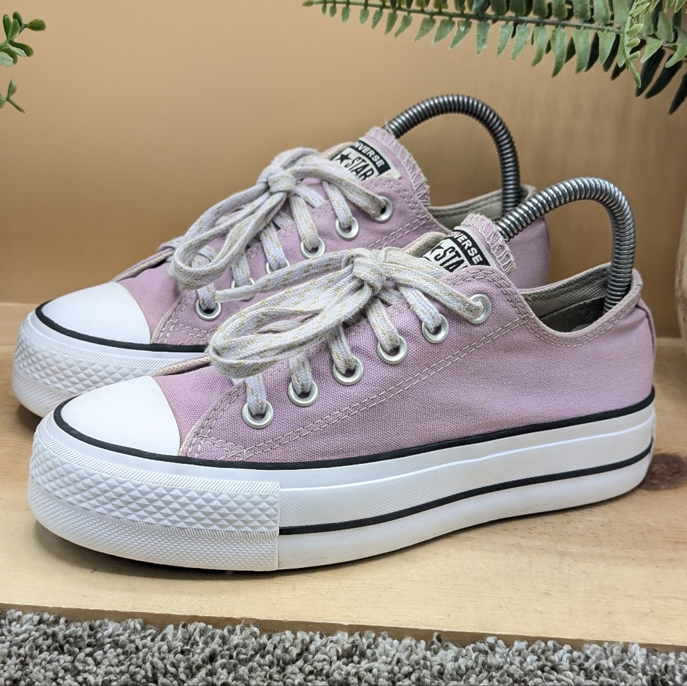 Converse CTAS Low Women's Size 6 Platform Shoes Purple Sneakers